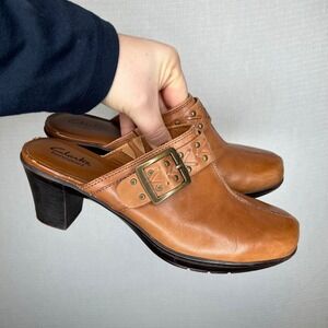 Clarks Bendables Y2K Women's Brown Leather Buckle Heeled‎ Clogs Mules Size 10